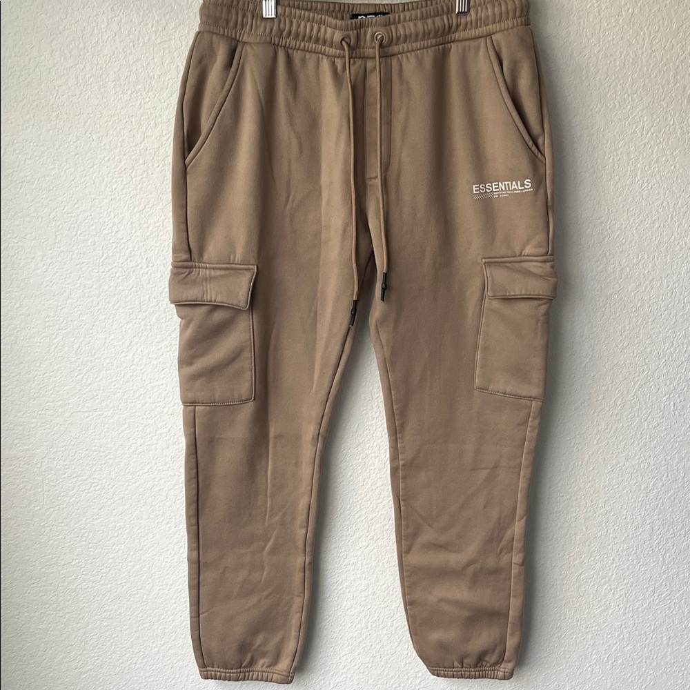 ESSENTIALS Men’s Cargo Sweat Pants - Tan